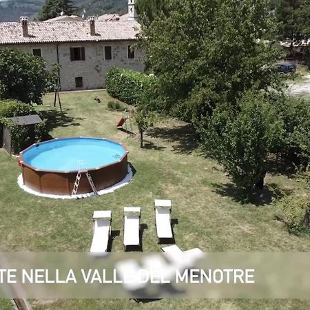 Casa Ridente Nella Valle Del Menotre Con Giardino 팔레 외부 사진