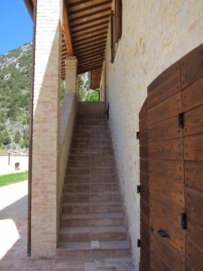 Casa Ridente Nella Valle Del Menotre Con Giardino 팔레 외부 사진